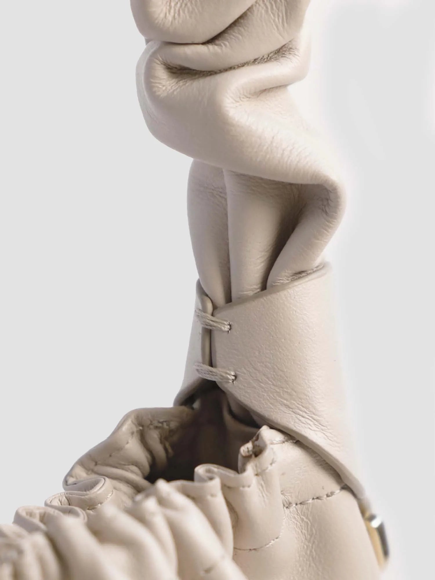 Mini Tango Ivory Edition – Bolso en piel de napa de vacuno