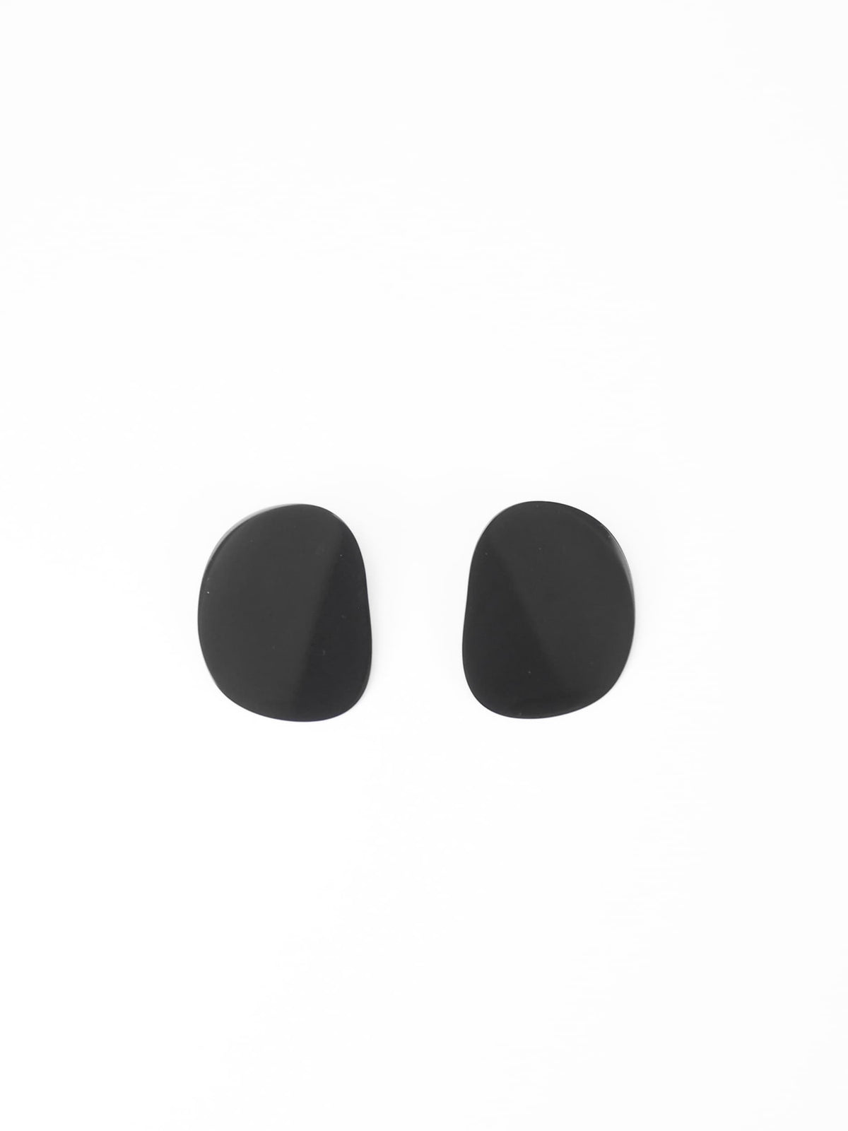 Oval Earrings No. 05