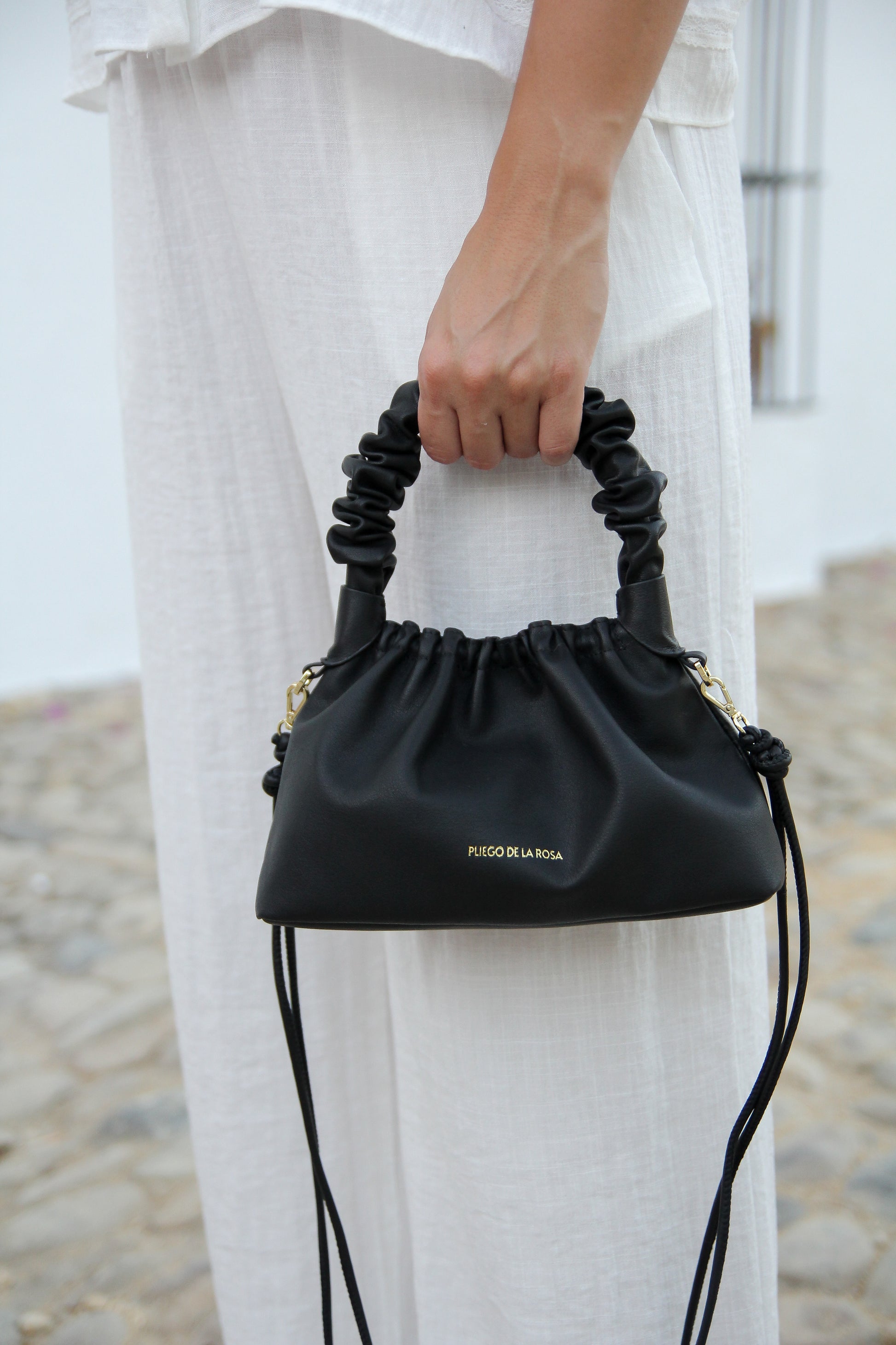 Mini Tango Black Edition - Bolso en piel de Napa de vacuno - PLIEGO DE LA ROSA