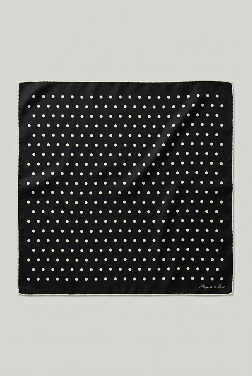 Pañuelo de seda Solera negro de lunares 70x70 cm – Pliego de la Rosa
